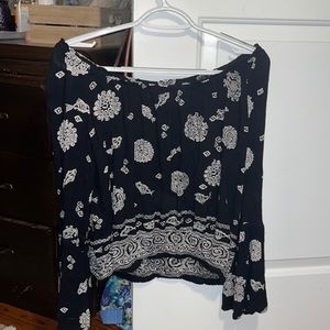 Extra small  women’s off the shoulder blouse
